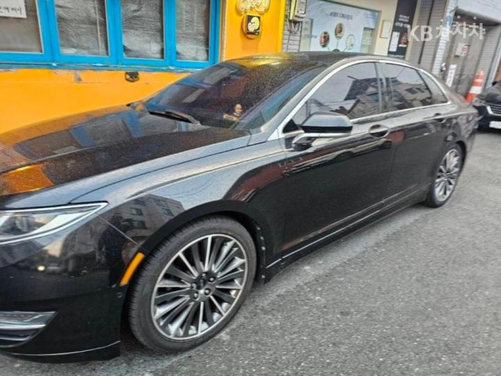 Lincoln MKZ New 2.0 Hybrid CVT Moonroof 10