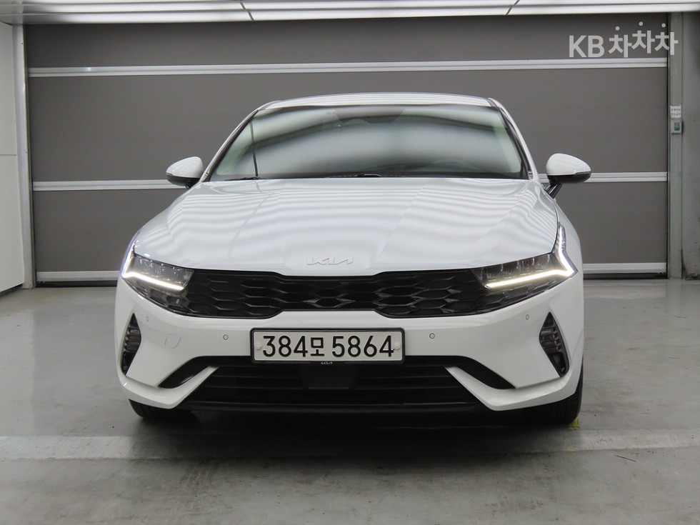 2023 - kia k5