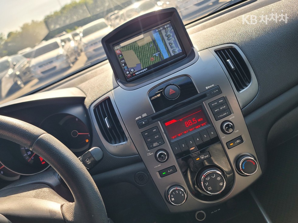 2012 - kia forte