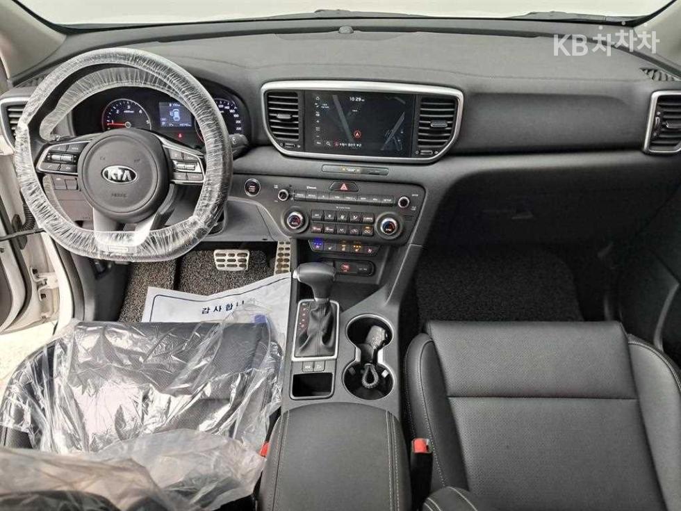 2020 - kia sportage