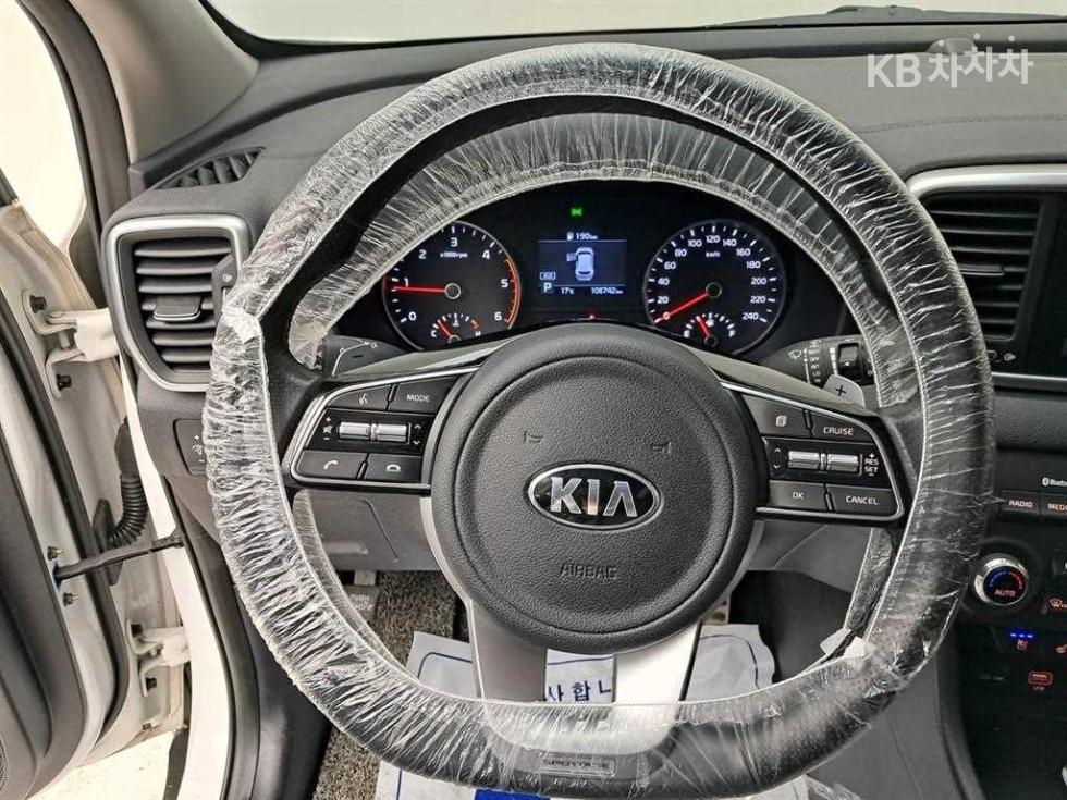 2020 - kia sportage