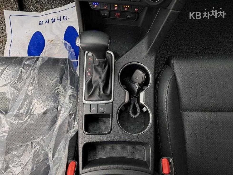 2020 - kia sportage