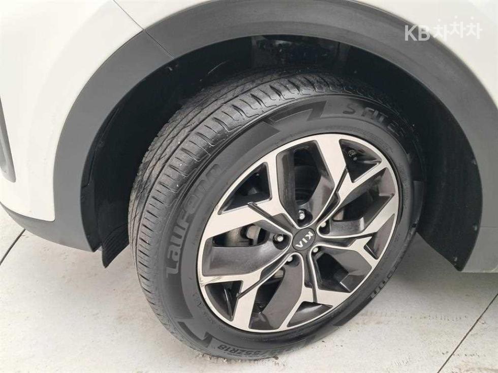 2020 - kia sportage