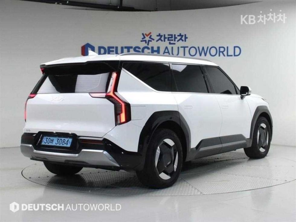 2024 - kia ev9