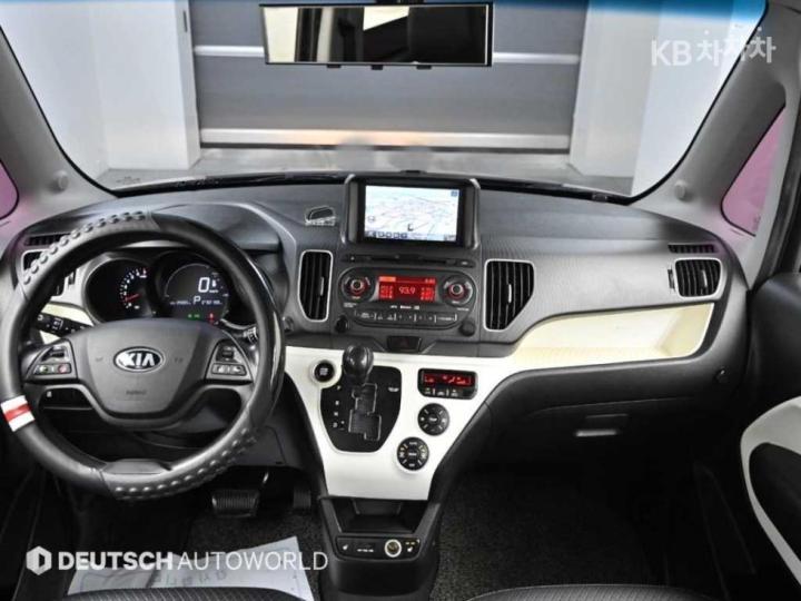 Kia Ray 1.0 Gasoline Prestige 8