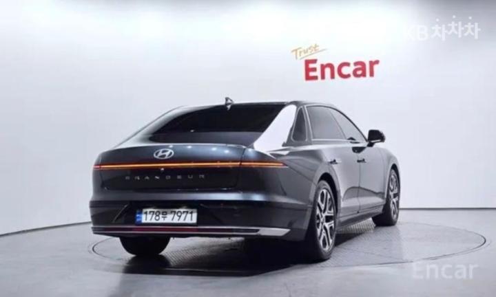 Hyundai Grandeur The 2.5 Gasoline 2WD Exclusive 4