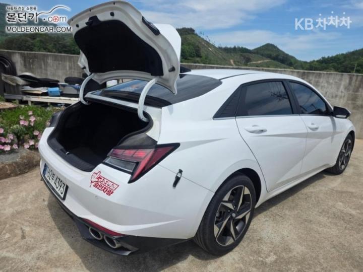Hyundai Avante CN7 1.6 Gasoline Inspiration 4