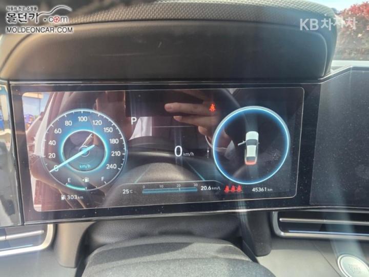Hyundai Avante CN7 1.6 Gasoline Inspiration 8