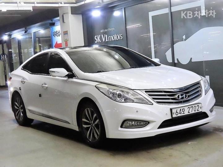 Hyundai Grandeur HG HG240 Luxury 2