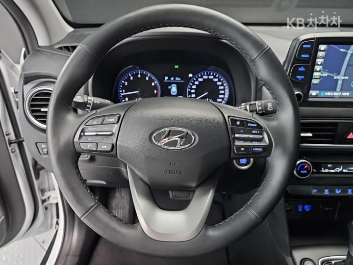 Hyundai Kona 1.6 Turbo Modern Pop 10