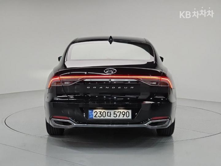 Hyundai Grandeur 2.5 Premium 4