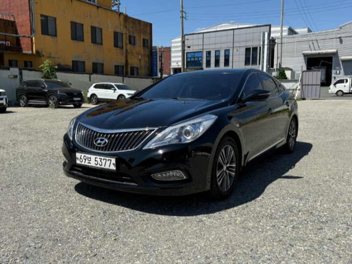 Hyundai Grandeur HG HG240 Modern