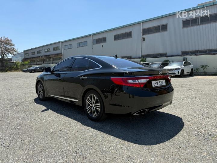 Hyundai Grandeur HG HG240 Modern 4