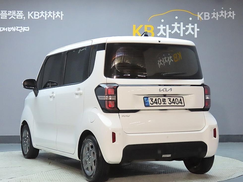 2023 - kia kia