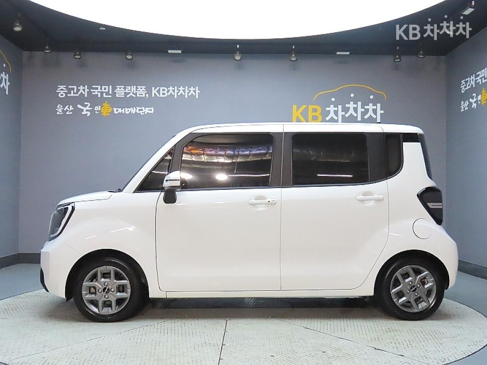 2023 - kia kia