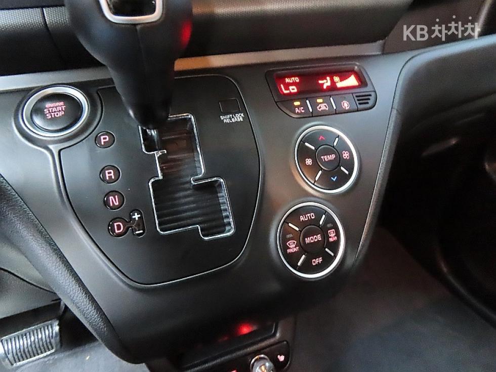2023 - kia kia
