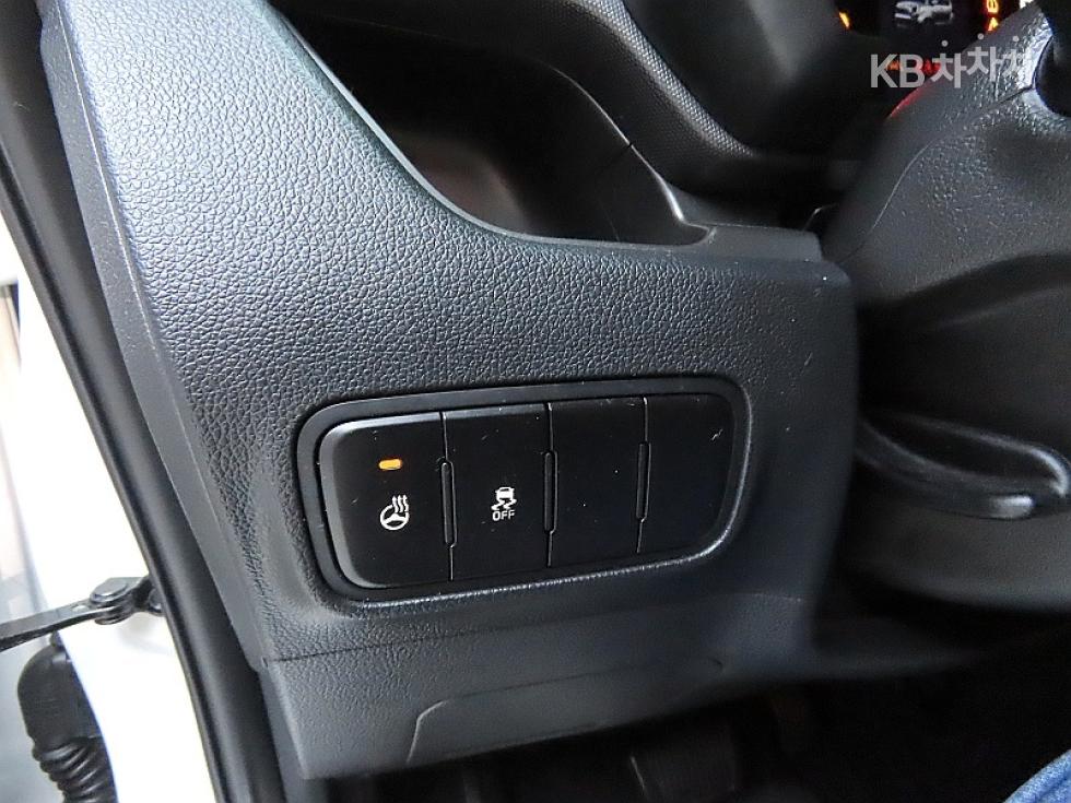 2023 - kia kia