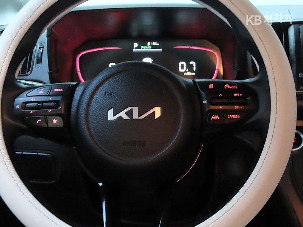 2023 - kia kia