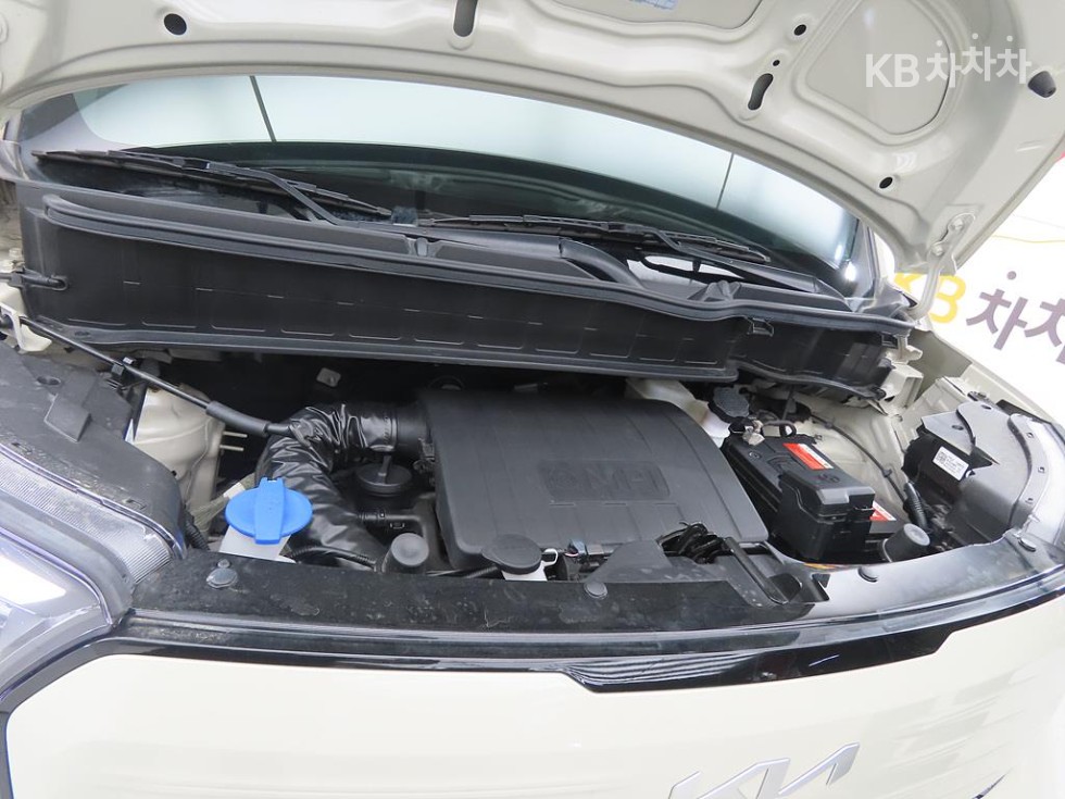 2023 - kia kia