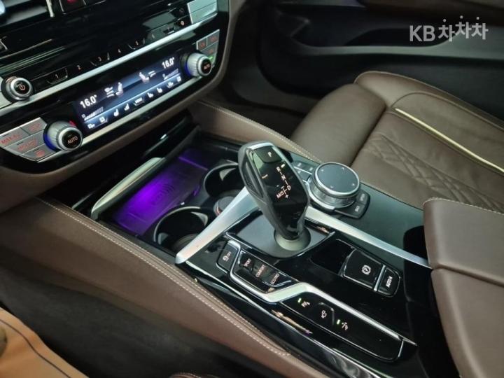 BMW 6 Series GranTurismo GT 630i xDrive M Sport Package 9