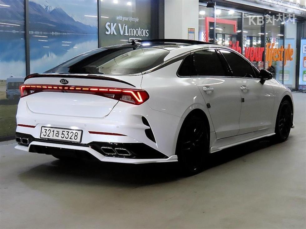 2021 - kia k5