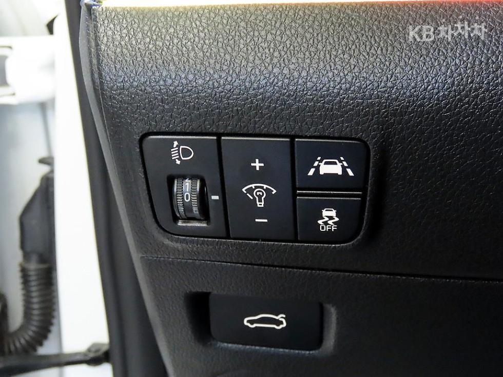 2021 - kia k5