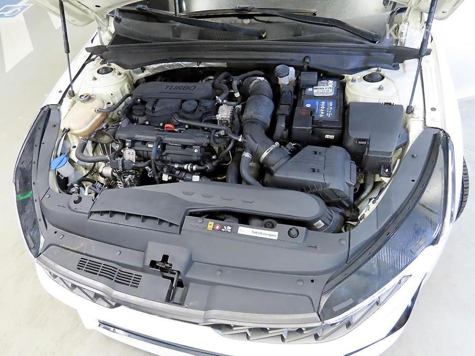 2021 - kia k5
