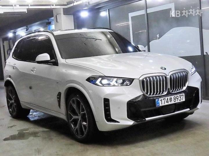 BMW X5 xDrive 30d — foto 1