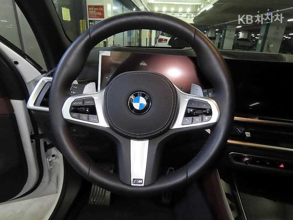 BMW X5 — miniaturë 8