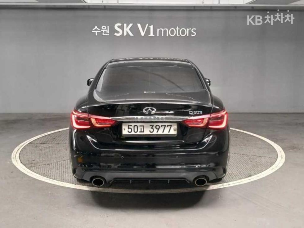 2018 - infiniti q50