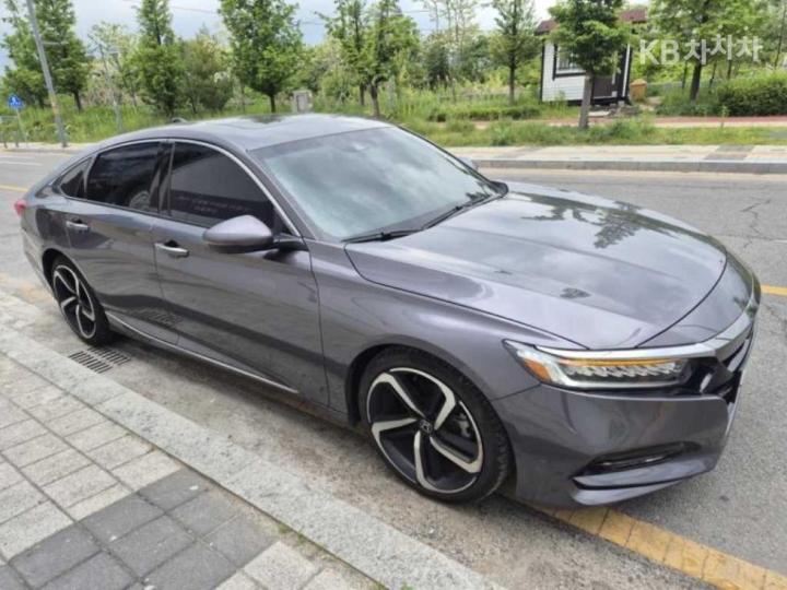 Honda Accord 2.0 Turbo 3