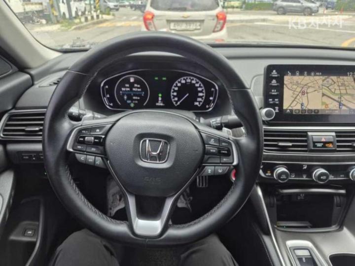 Honda Accord 2.0 Turbo 8