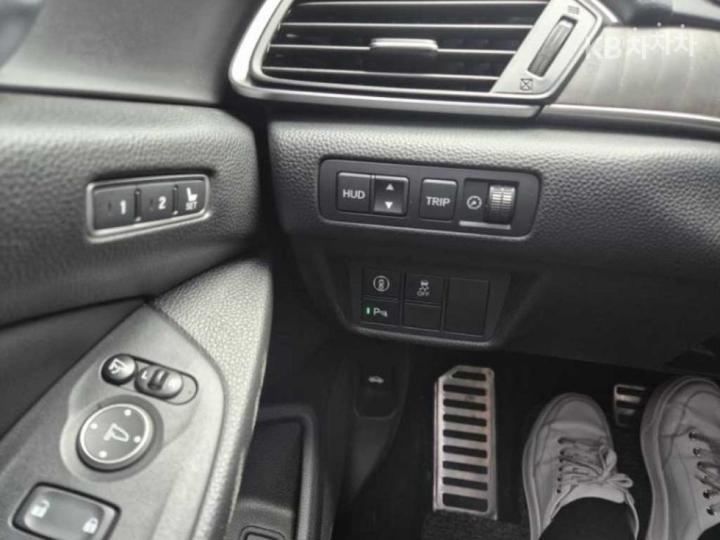 Honda Accord 2.0 Turbo 10