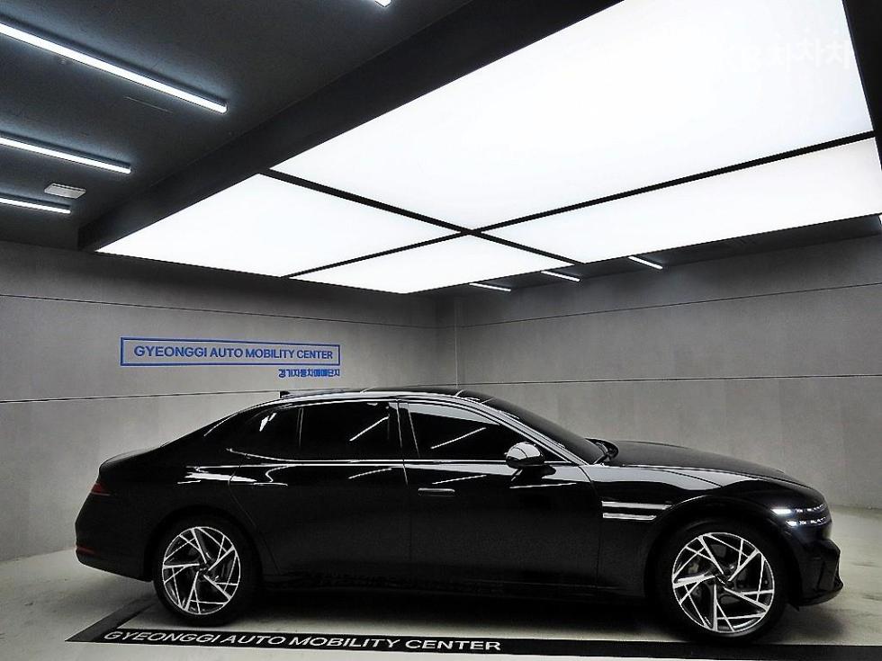 2022 Genesis G90(RS4) photo