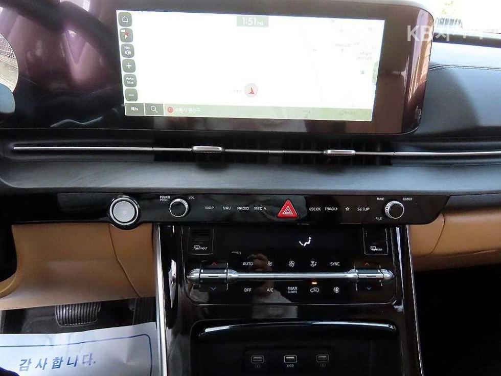2022 - kia carnival