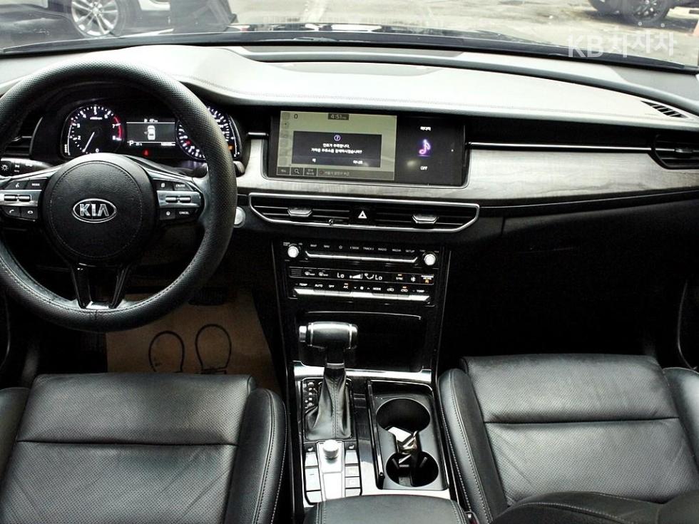 2020 - kia k7