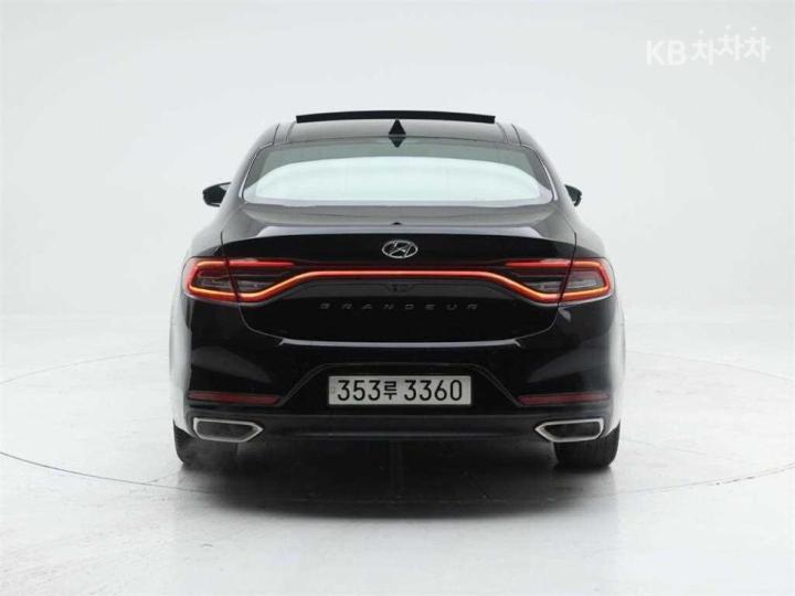 Hyundai Grandeur IG 3.0 Exclusive Special 6