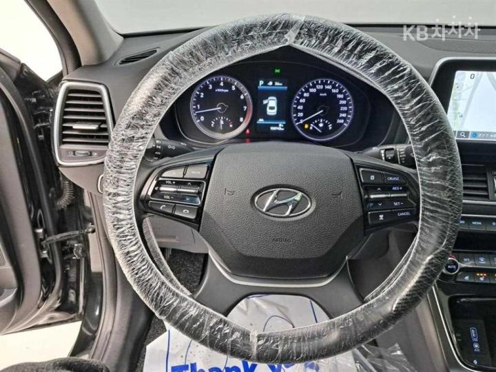 Hyundai Grandeur IG 3.0 Exclusive Special 8