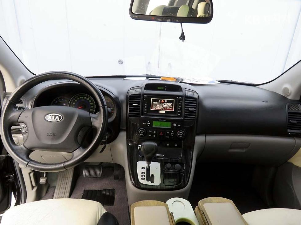 2010 - kia carnival