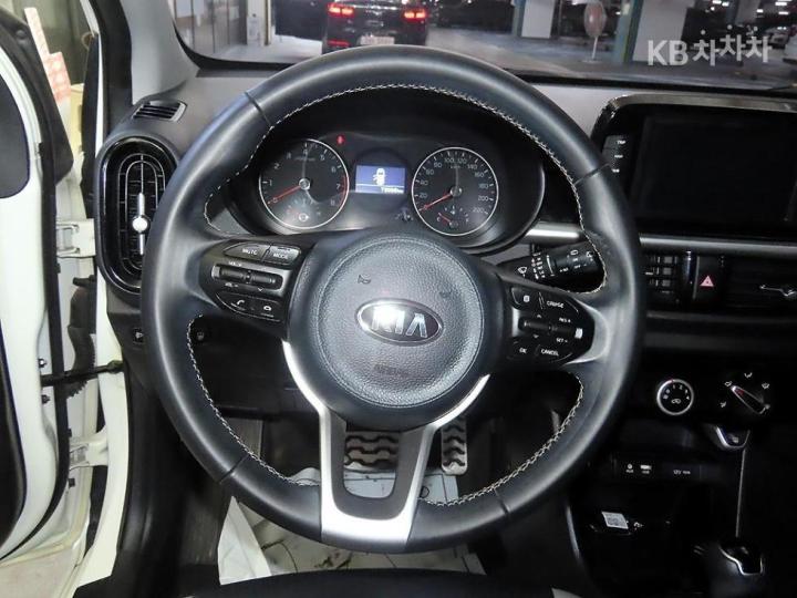 Kia Morning JA Prestige 9