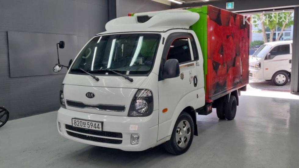 2016 - kia bongo iii