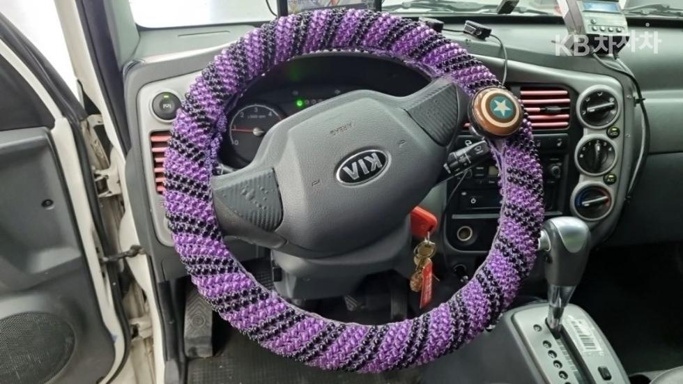 2016 - kia bongo iii