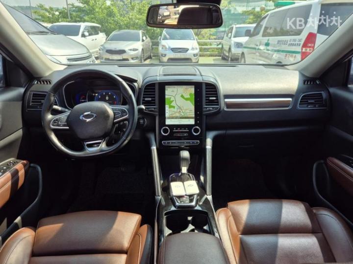 Renault QM6 2.0 LPe 2WD RE Signature 10
