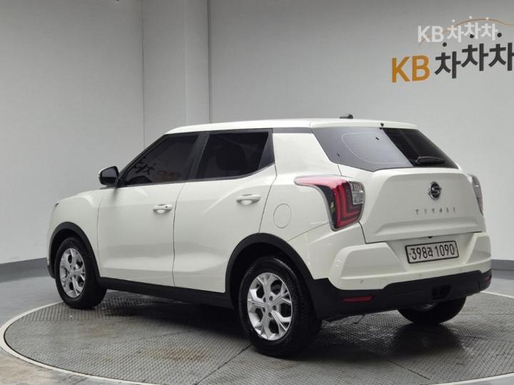 KG Mobility (Ssangyong) Tivoli Gasoline V1 2WD Base Type 3