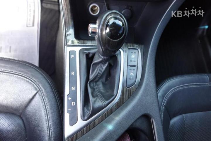 Kia K5 Gasoline 2.0 Turbo GDI Noblesse 8