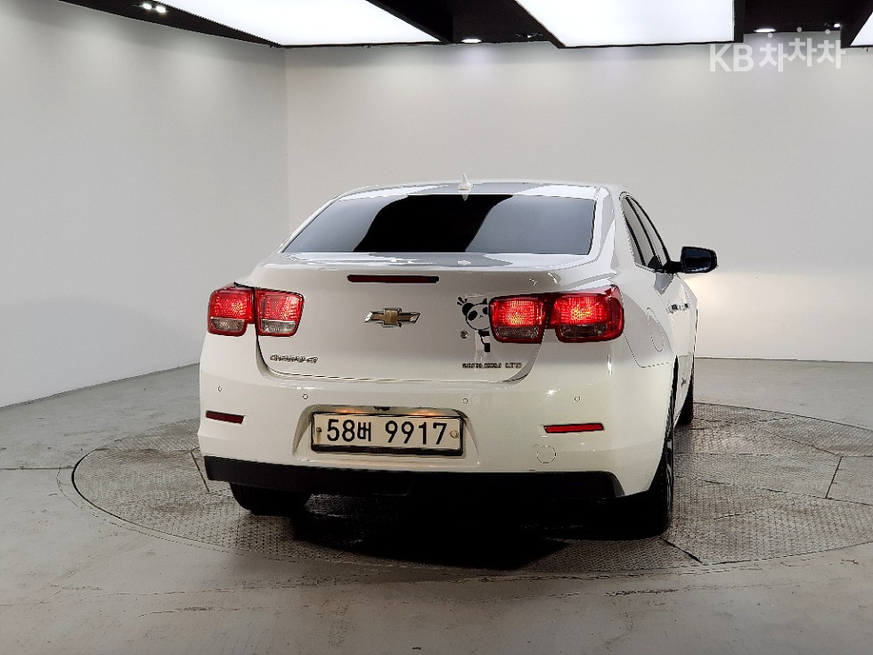 Chevrolet Malibu — miniaturë 3