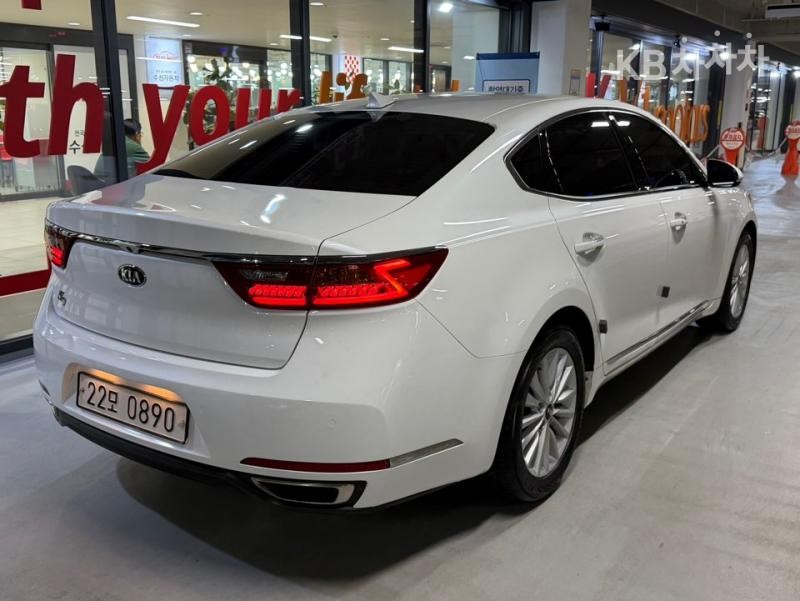 2016 - kia k7