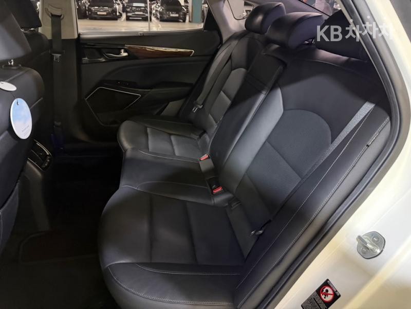 2016 - kia k7