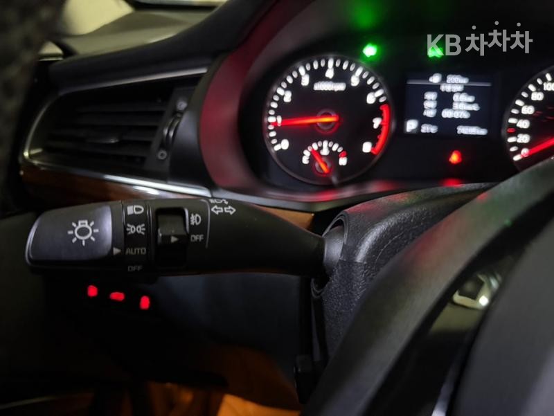 2016 - kia k7
