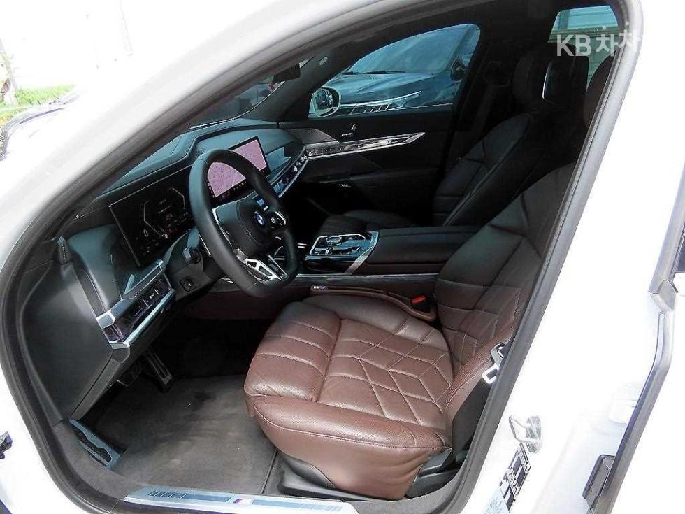 BMW 7er — miniaturë 5